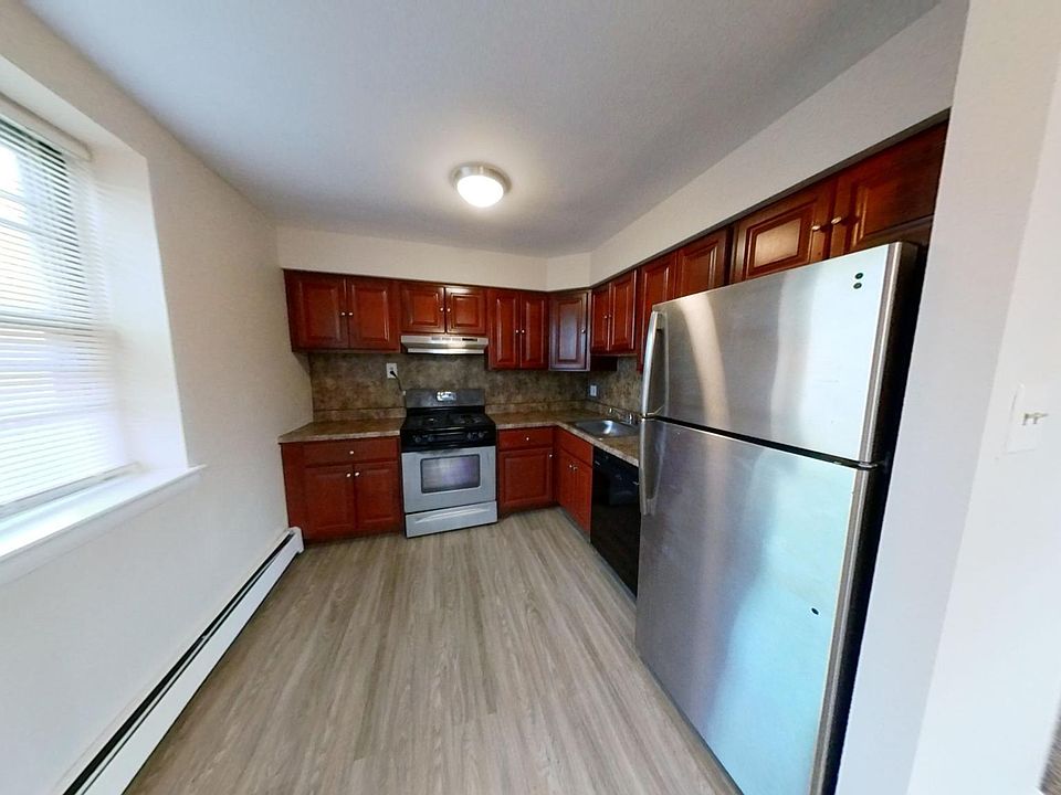 1st image of 2101 Glendale Ave APT 104