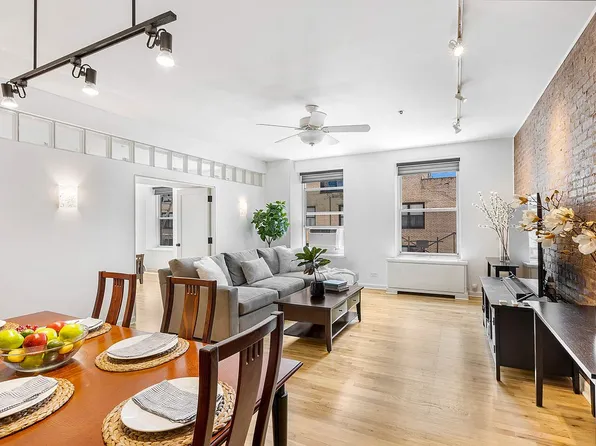 60 Pineapple St APT 4H, Brooklyn, NY 11201
