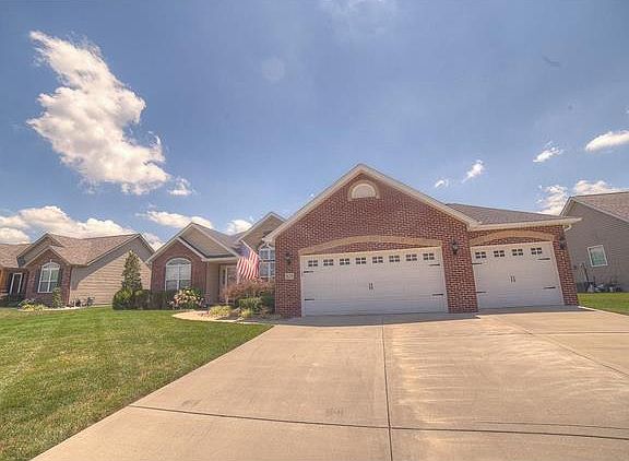 2nd image of 828 Indian Prairie Dr
