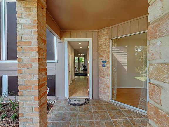 5th image of 1834 Eagle Falls St