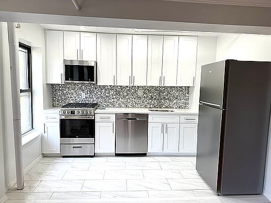 1st image of 242 Macon St #3