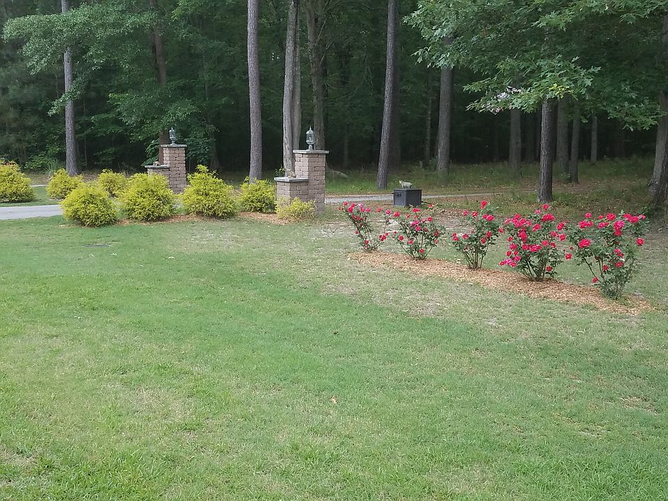 Street view entrance - right