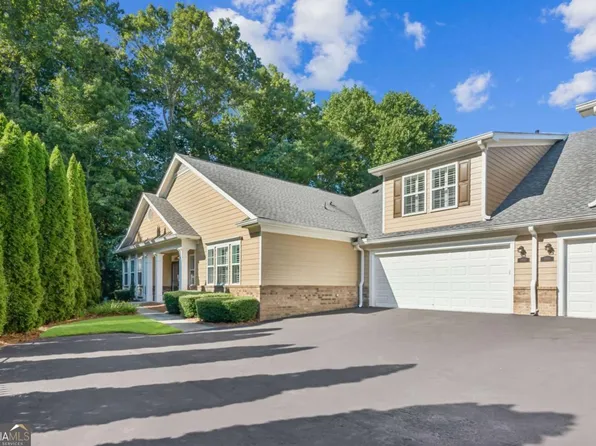 2593 Grapevine Cir #301, Cumming, GA 30041