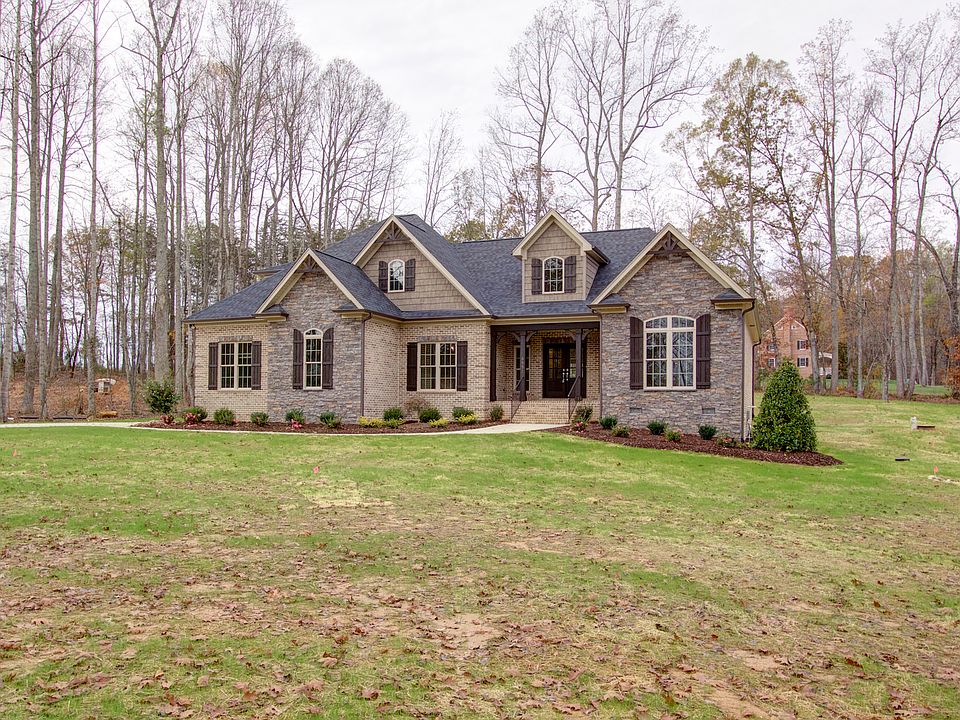 1st image of 6831 Trace Dr