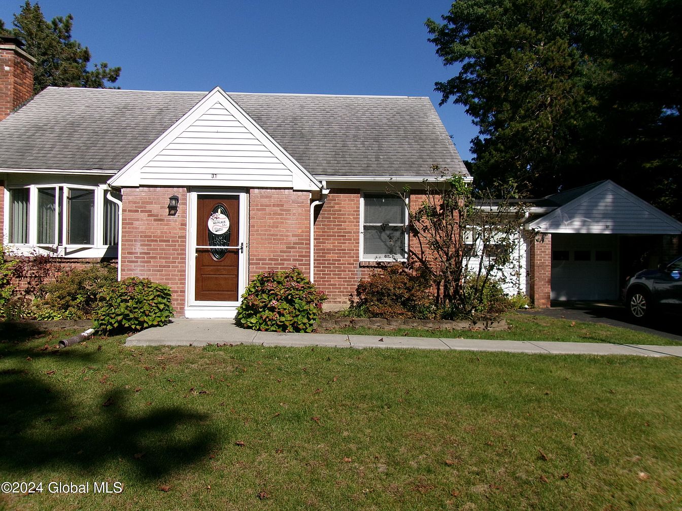 1st image of 31 Albert Drive