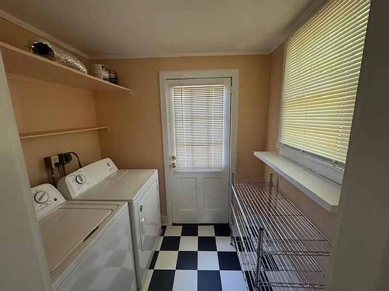 607 Edmondson Ave — Photo 7