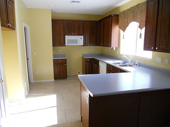 3rd image of 10763 W OVERLIN Drive