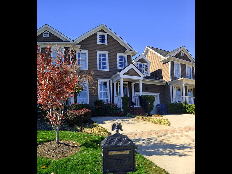 Welcome Home! 
1679 Westover Lane, Chattanooga, TN 37405
Hill Pointe