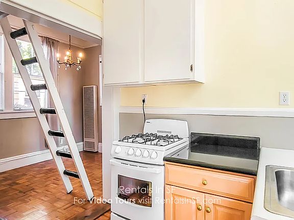 3rd image of 2332-2334 California St #D
