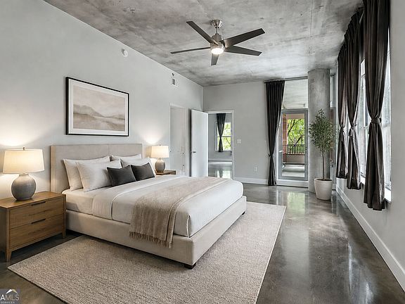 4th image of 845 Spring St NW Unit 130