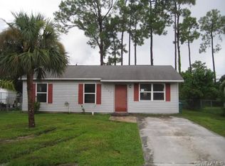 5369 Gilchrist St, Naples, FL 34113