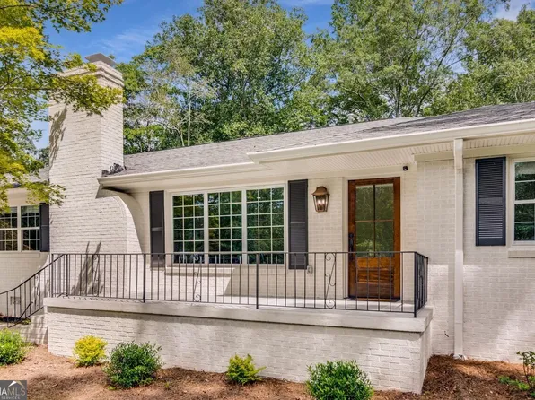 1328 Springdale Rd, Gainesville, GA 30501