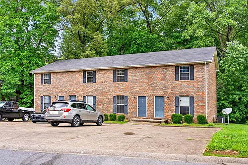460 Martha Ln #C Photo 1
