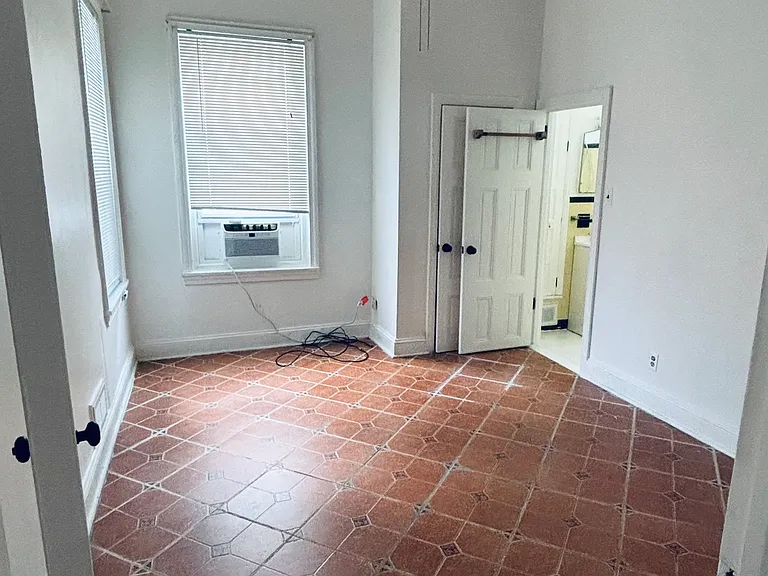 202 N 35th St #3F — Photo 2
