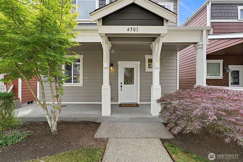 3rd image of 4501 McKinley Street NE