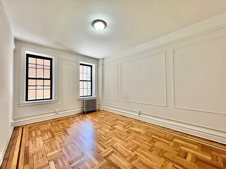 26-80 30th St #1A — Photo 7
