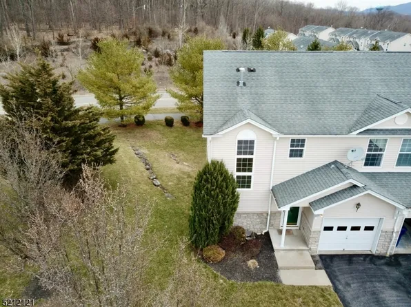 1 Kristen Ct, Hardyston Twp., NJ 07419