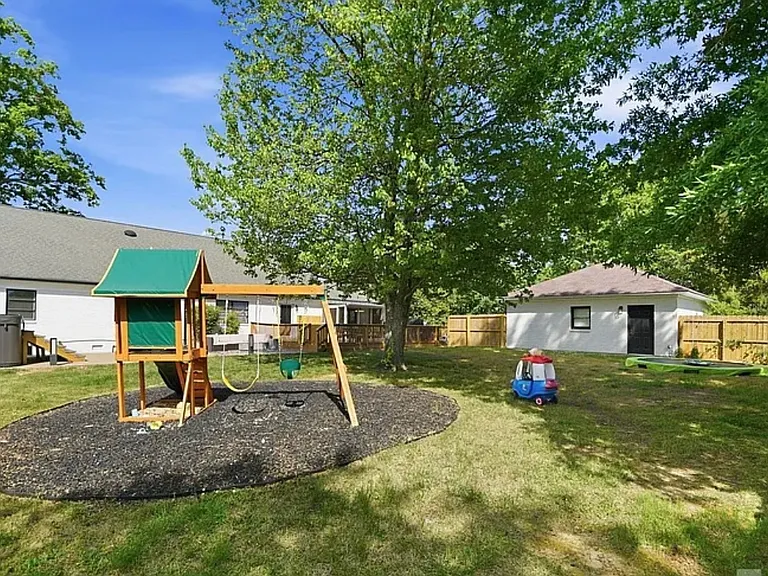 5009 Hemby Rd — Photo 18