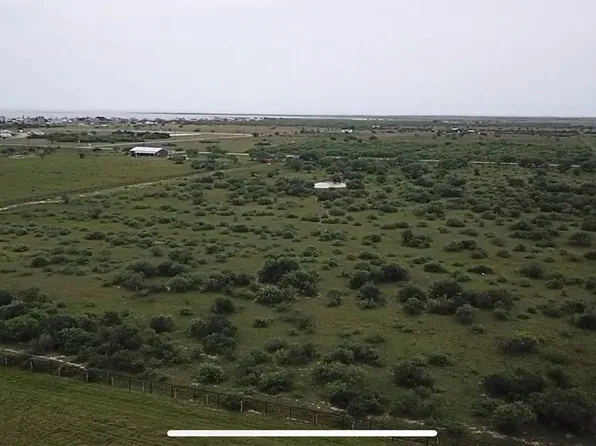 28 Spur 159, Pt Lavaca, TX 77979
