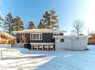 208 N Dibble Ave, Lansing, MI 48917