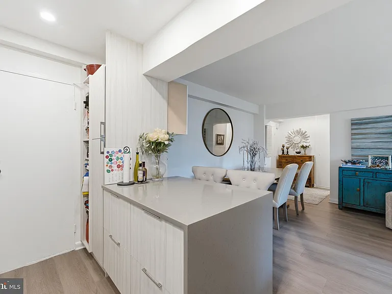 4201 Cathedral Ave NW #903W — Photo 10