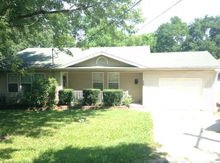 401 E Spencer St, Cuba, MO 65453