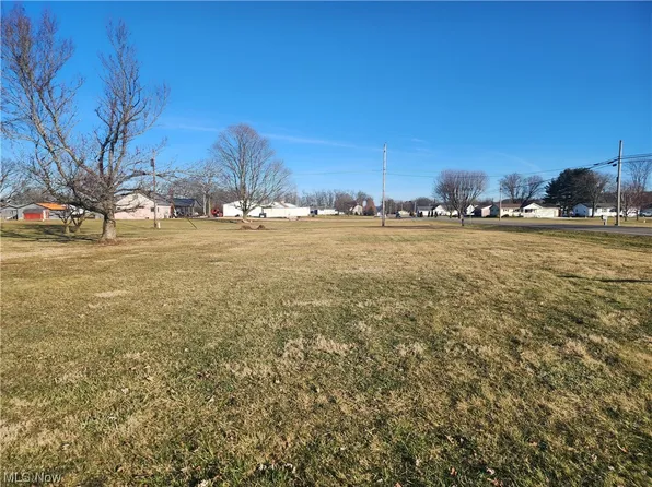 Valley View Dr, West Lafayette, OH 43845