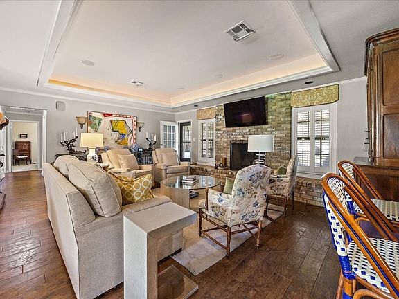 3rd image of 12392 Fm 355