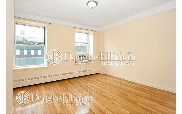 Rented by Douglas Elliman | media 15