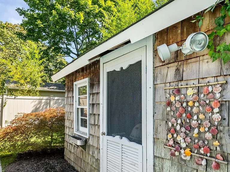 7 Linda Ln — Photo 36