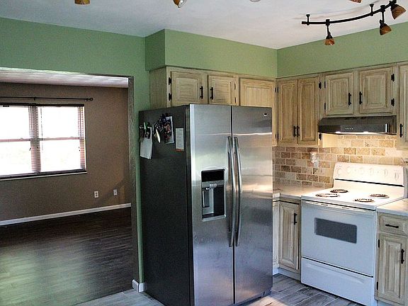 4th image of 206 Saint Jude Dr