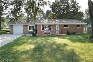 1st image of 214 Parrott Dr