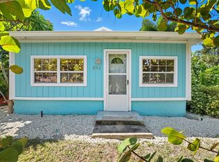 311 Dempsey Rd, Palm Harbor, FL 34683