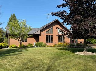 W5402 Number 7 Rd, Menominee, MI 49858