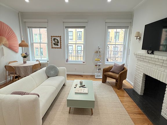 4th image of 198 W 10th St APT 5