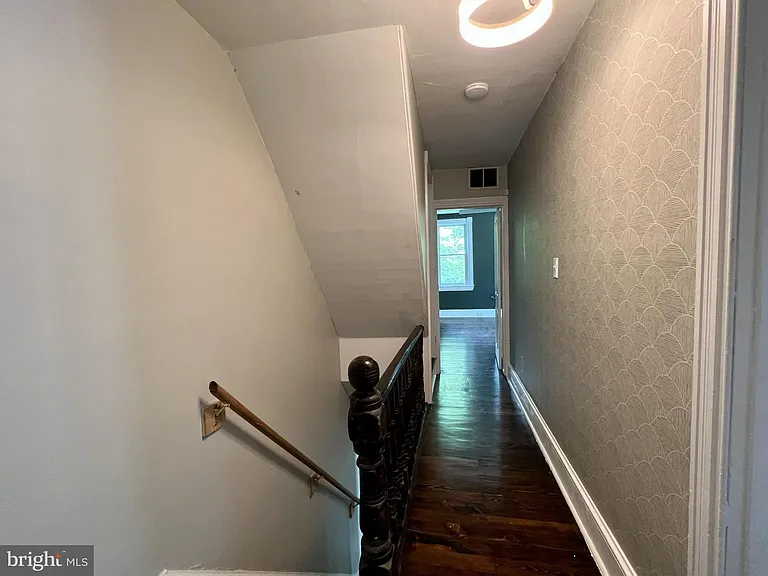262 E Linden St — Photo 13