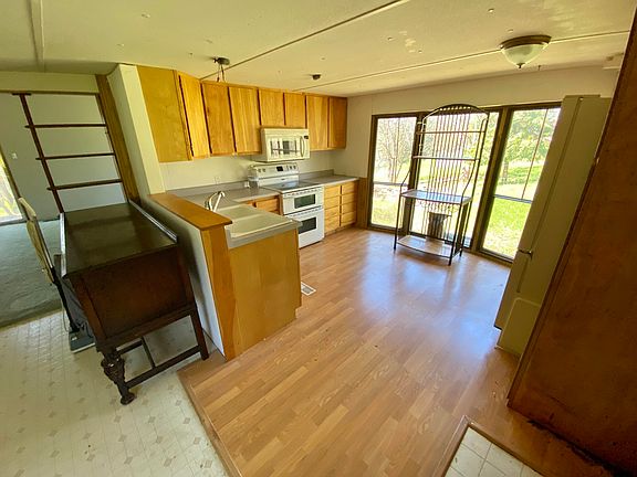 4th image of 2539 Hamilton Ln #0