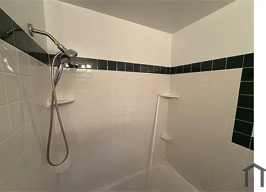 445 Hunter Ave — Photo 21