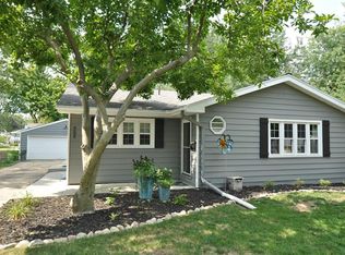 4008 53rd St, Des Moines, IA 50310