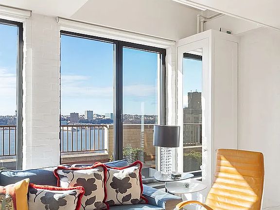 5th image of 755 W End Ave Penthouse A