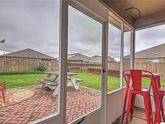 4th image of 5610 Stanford Dr