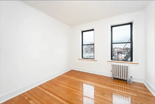 Rented by Modern Spaces | media 4