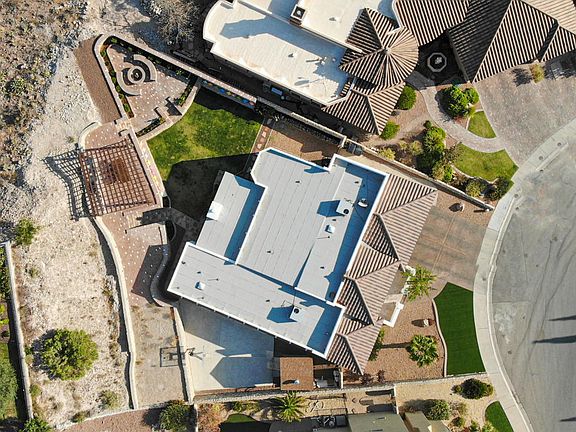 4th image of 6400 Calle Lomas Dr