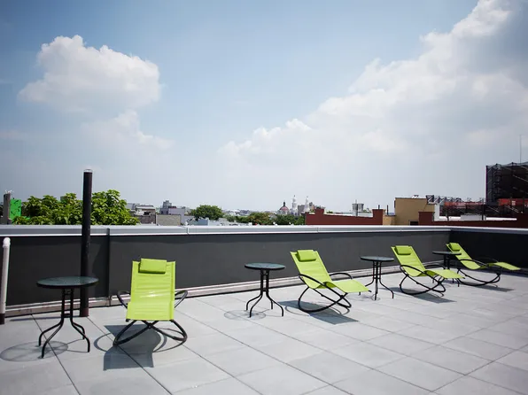 18 Stanhope Street image 8 of 12