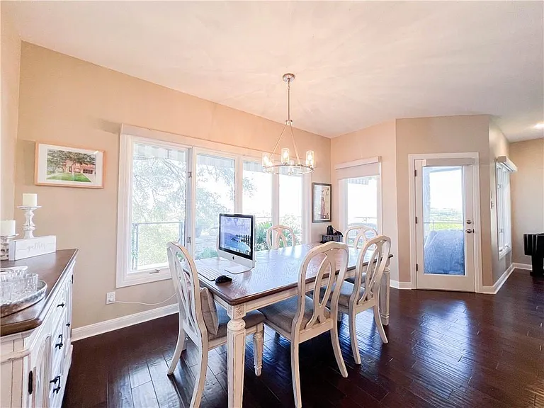1911 Clubhouse Hill Dr #20 — Photo 12