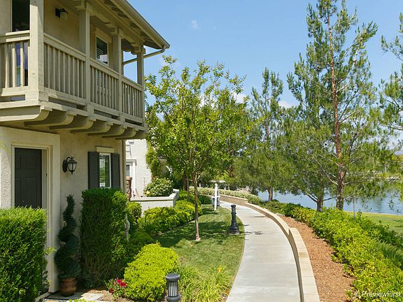 3rd image of 28830 S Lake Dr