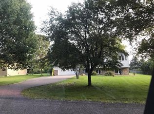 87 W Woodridge Dr, River Falls, WI 54022