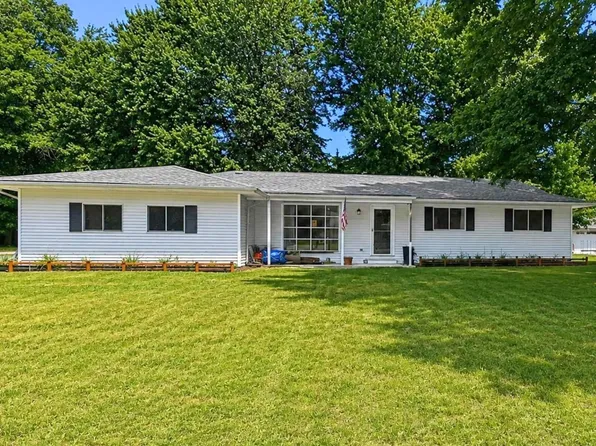4141 Triwood Rd, Bridgeport, MI 48722
