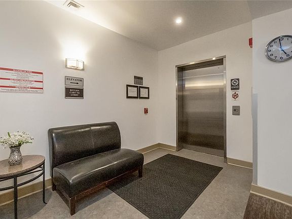 5th image of 523 2nd Ave