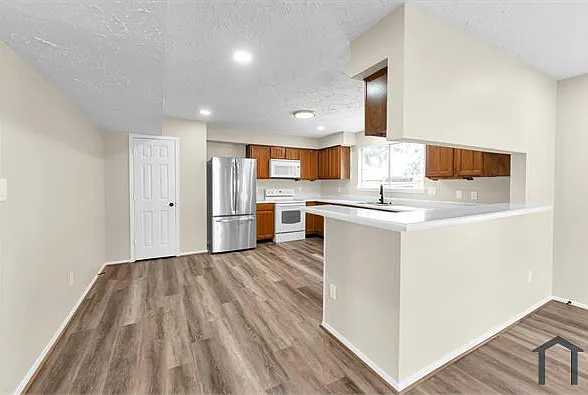 10311 Blue Oak Dr